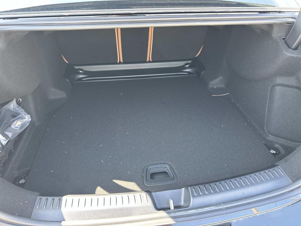 Thumbnail: 2026 Mercedes-Benz E-Class - 15