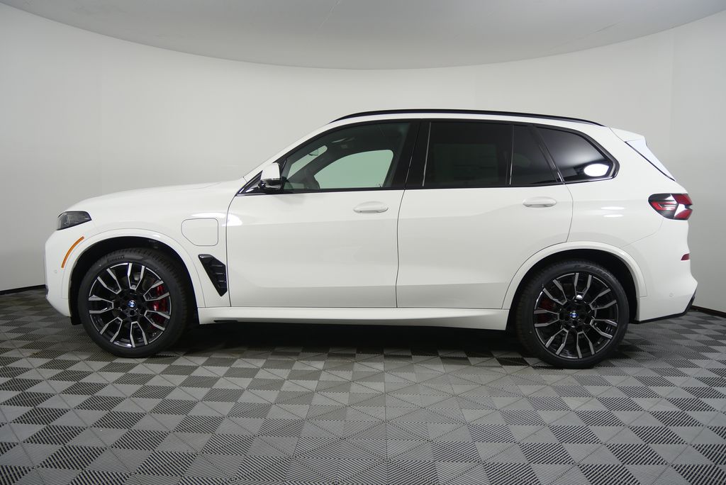 Thumbnail: 2026 BMW X5 - 6