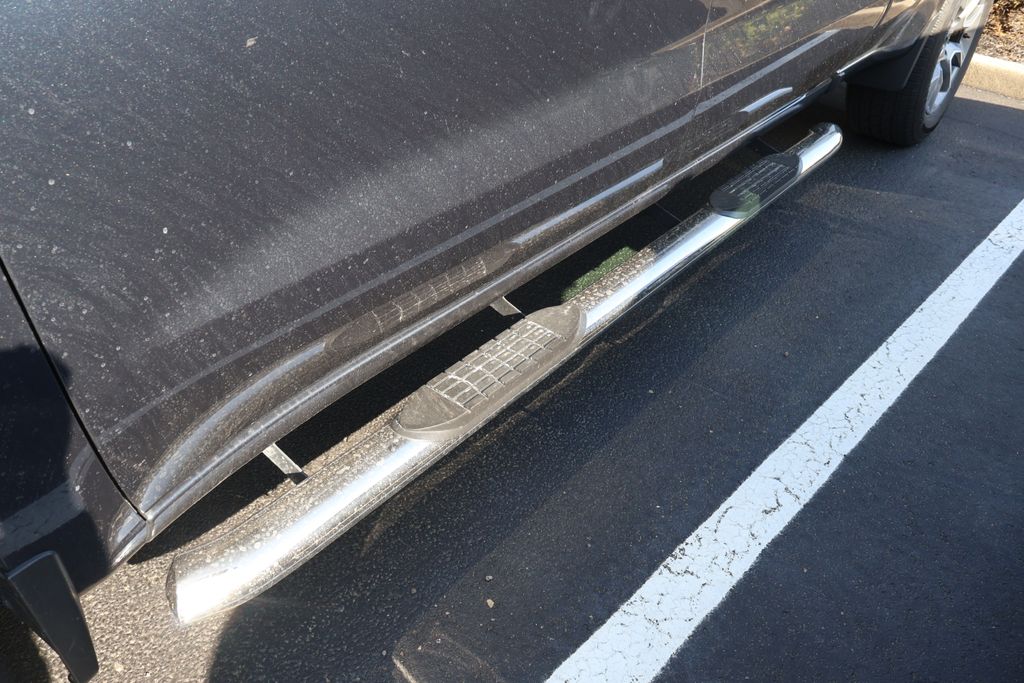 Thumbnail: 2021 Chevrolet Silverado 1500 - 10