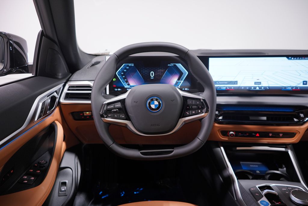 2025 BMW i4 eDrive40 11