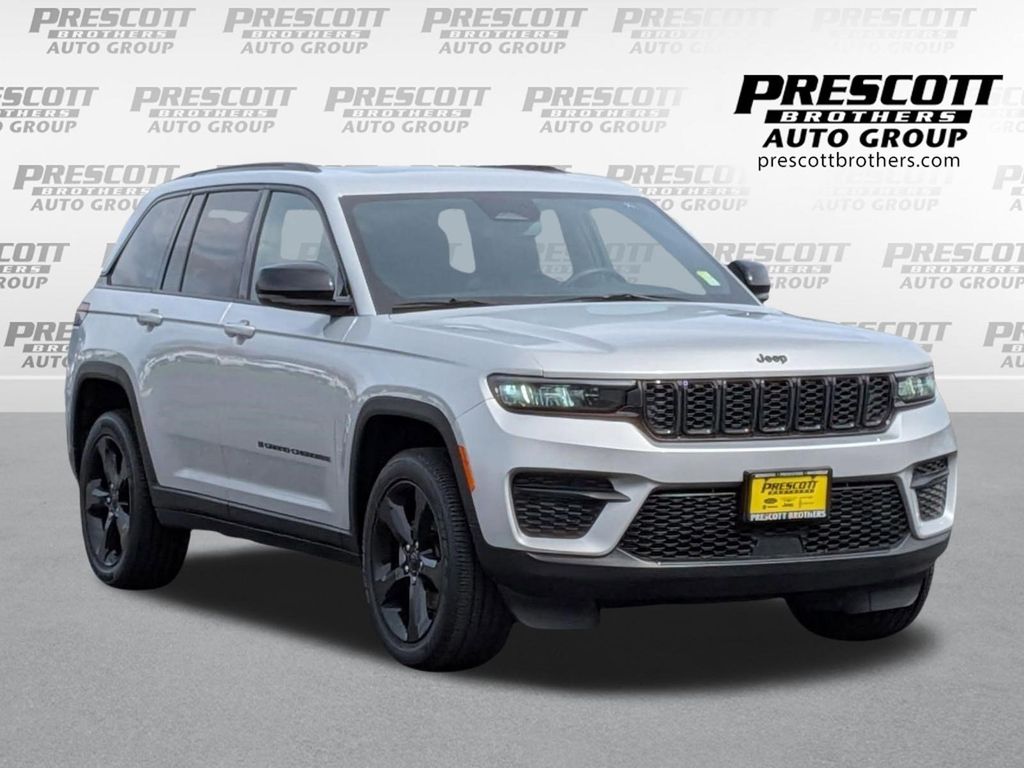 2023 Jeep Grand Cherokee Altitude X