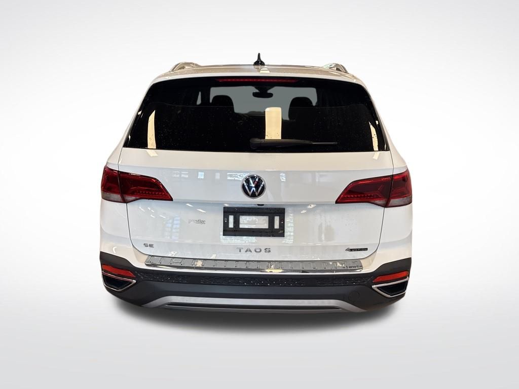2023 Volkswagen Taos SE photo 9