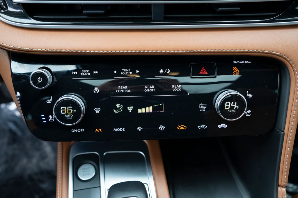 Used 2025 Infiniti QX60 SUV