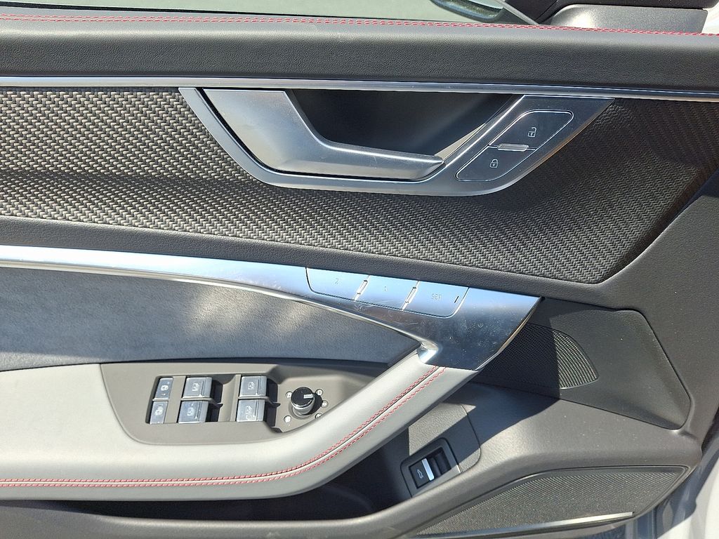 2025 Audi S7  9