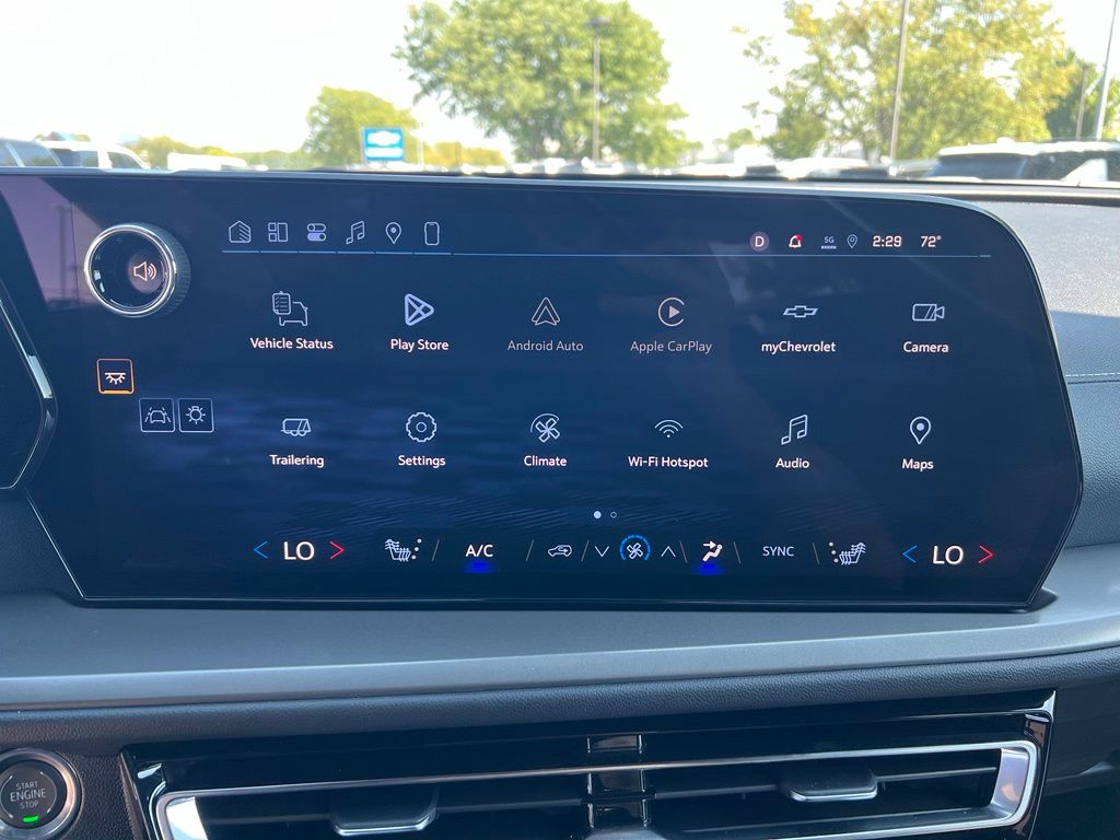 Used 2026 Chevrolet Traverse SUV