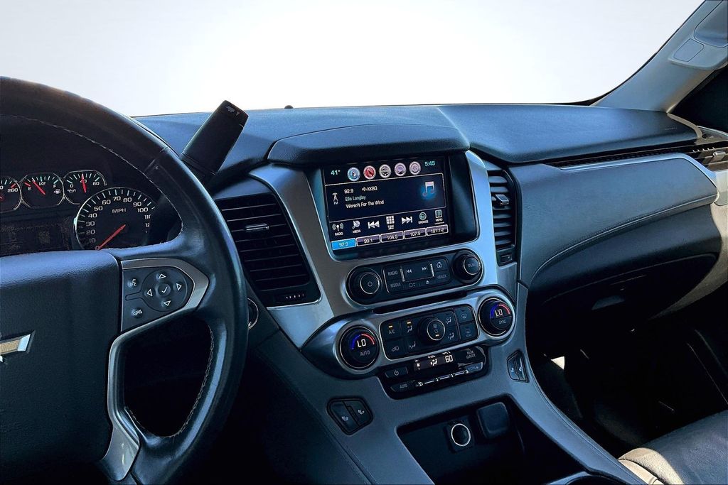 2017 Chevrolet Tahoe LT Silver at Autostrade