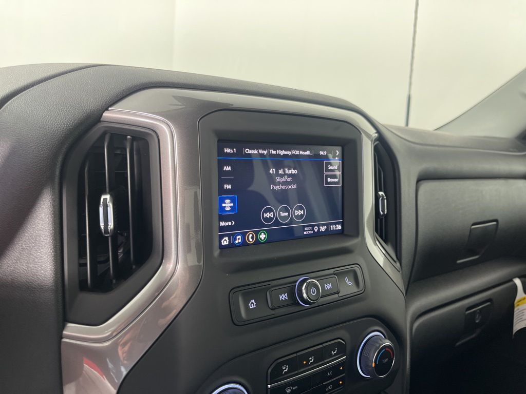 2025 Chevrolet Silverado 2500 Custom 23