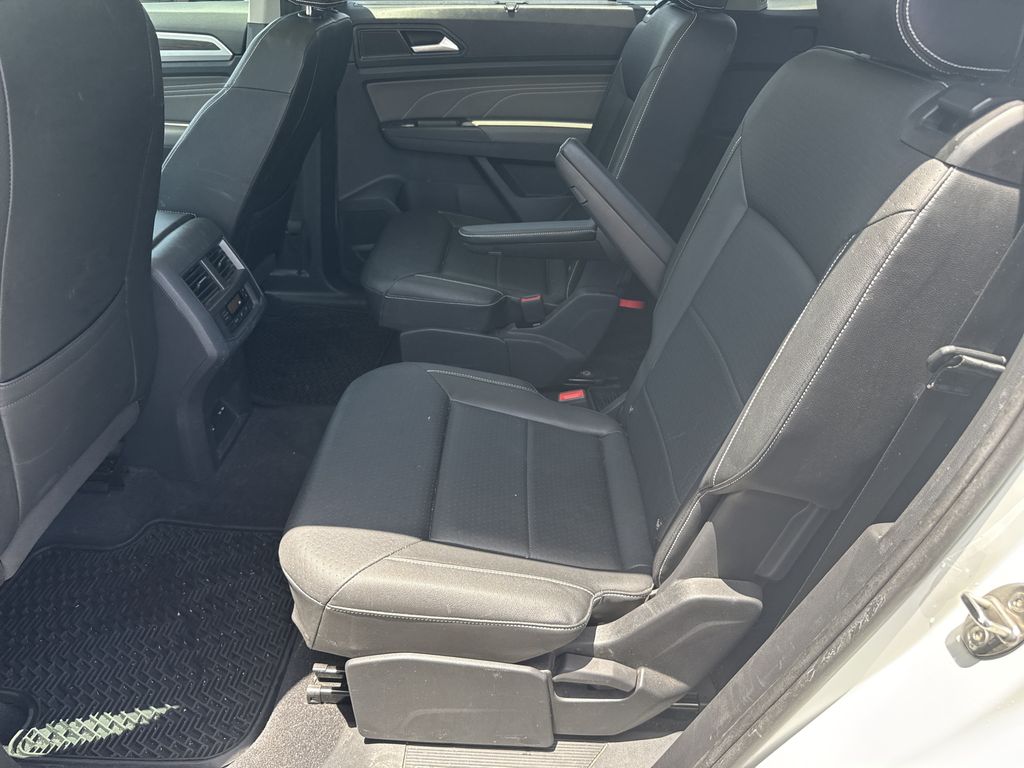 2022 Volkswagen Atlas 3.6L V6 SE w/Technology White at DeMontrond Auto Country