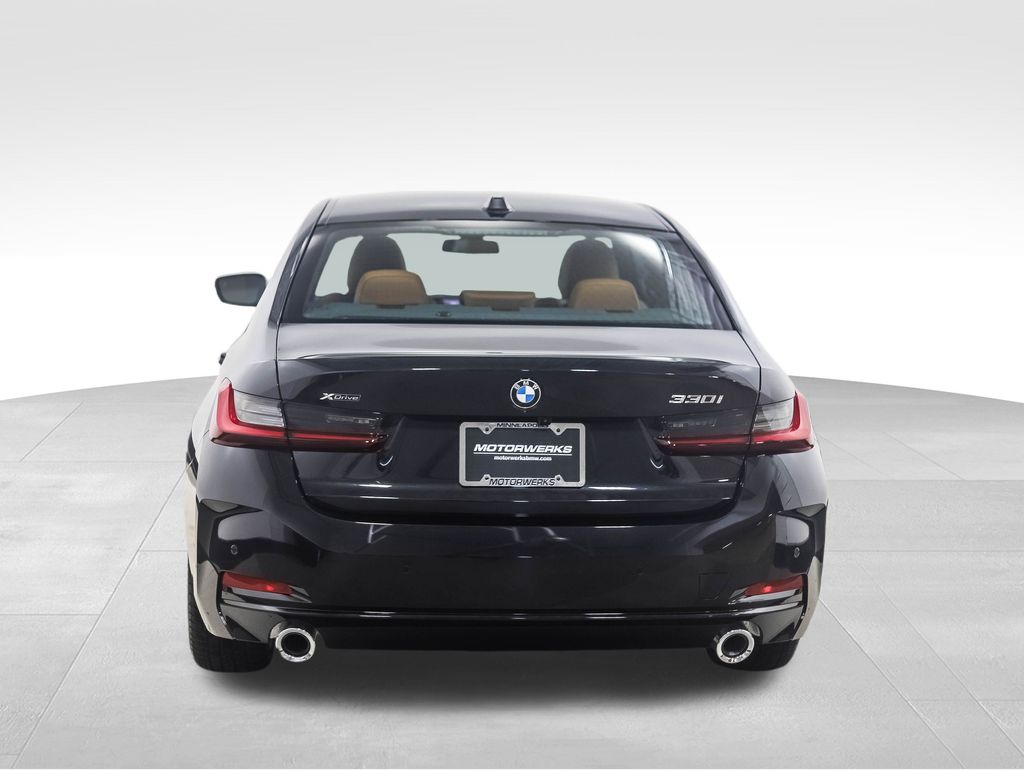 2025 BMW 3 Series 330i xDrive 4