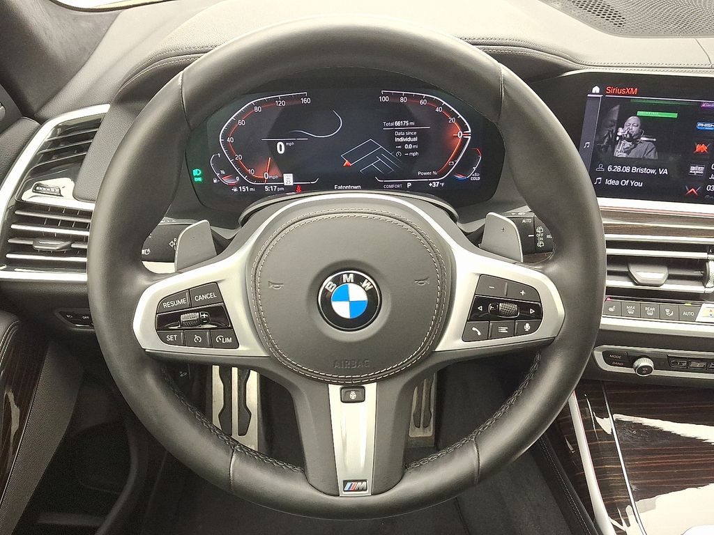 Thumbnail: 2021 BMW X7 - 23