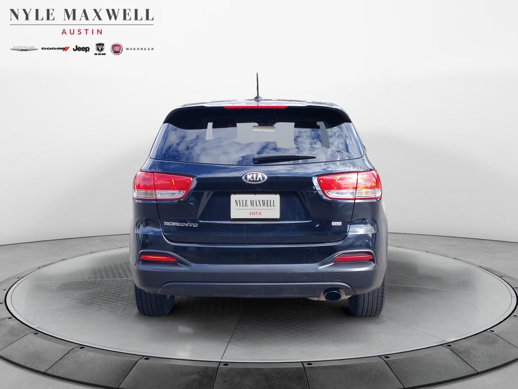 Used Car 2016 Kia Sorento  L For Sale Under $10,000 In Austin, Texas