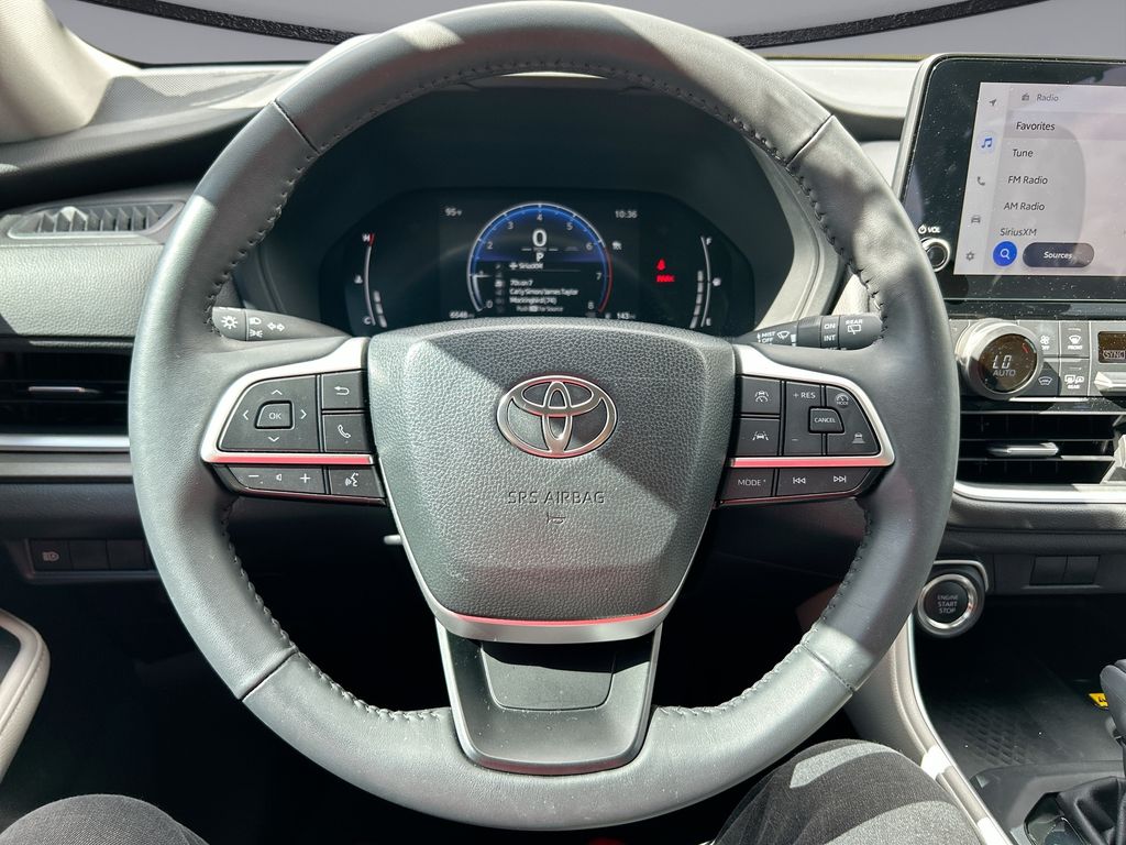 Thumbnail: 2025 Toyota Grand Highlander - 15