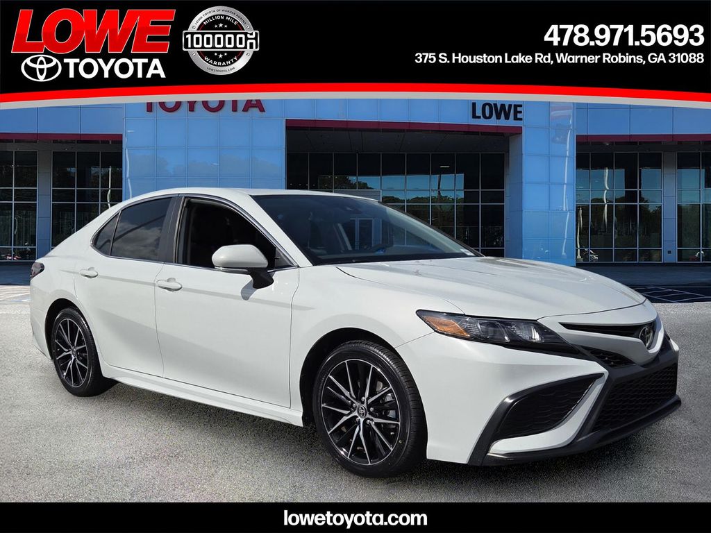 Ice Edge 2024 Toyota Camry SE FWD Sedan Front-Wheel Drive 8-Speed Automatic