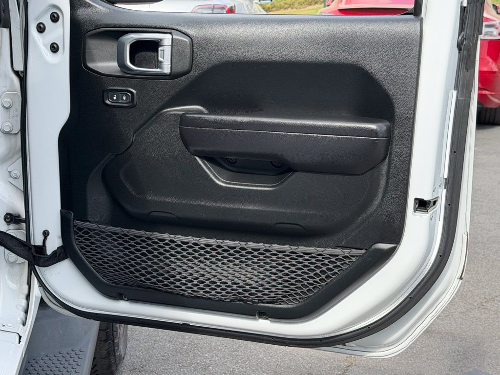 2021 Jeep Wrangler #37