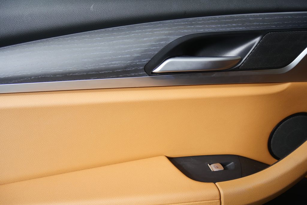 Thumbnail: 2024 BMW X3 - 13