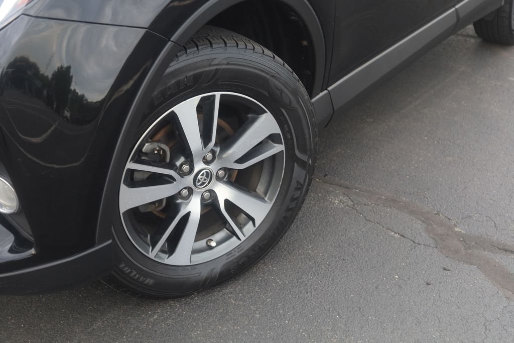 Used 2018 Toyota RAV4 SUV