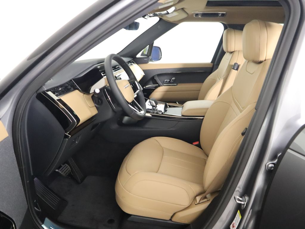 2025 Land Rover Range Rover Sport SE 20