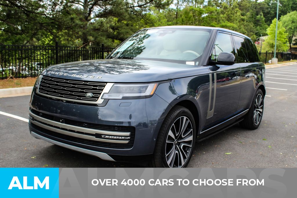 Used 2025 Gray Land Rover SE image 3