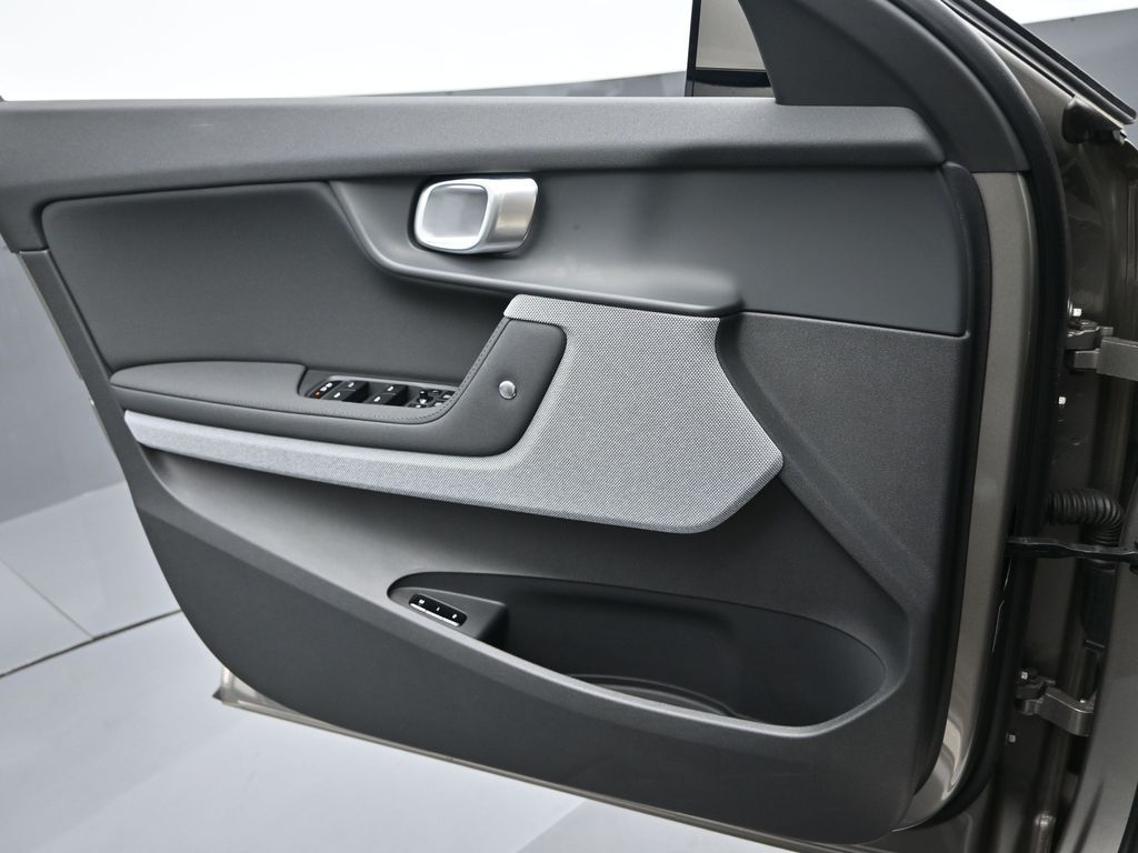 2022 Polestar 2 Long Range Dual Motor