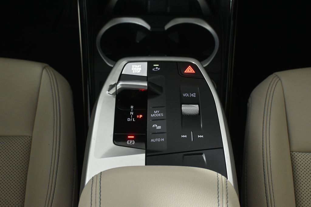 Thumbnail: 2023 BMW X1 - 24