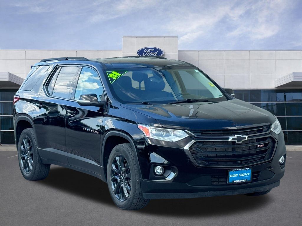 Used 2021 Chevrolet Traverse RS with VIN 1GNEVJKW2MJ243606 for sale in Kansas City