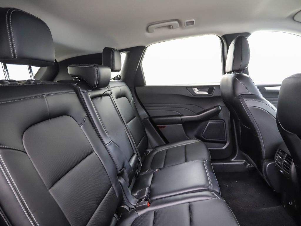 2024 Ford Escape Platinum 26