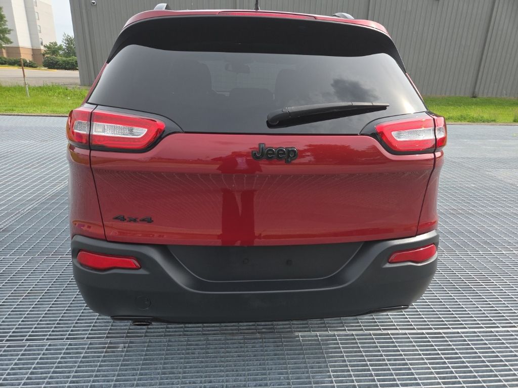 Used 2017 Red Jeep Sport image 4