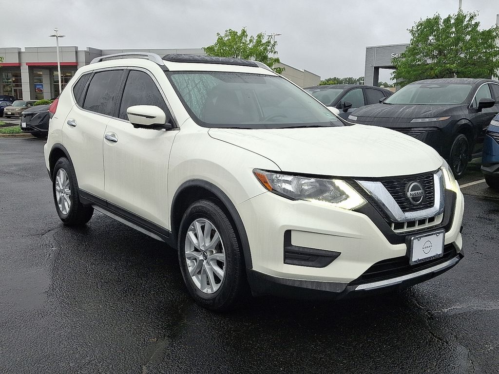 2018 Nissan Rogue SV 3