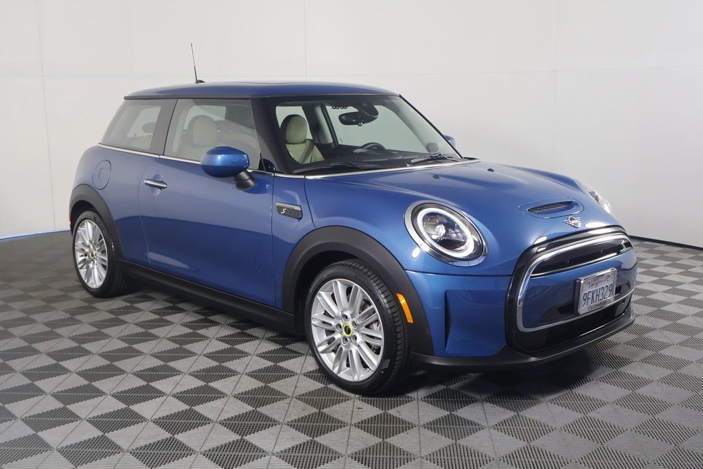 2023 MINI Cooper Base 3