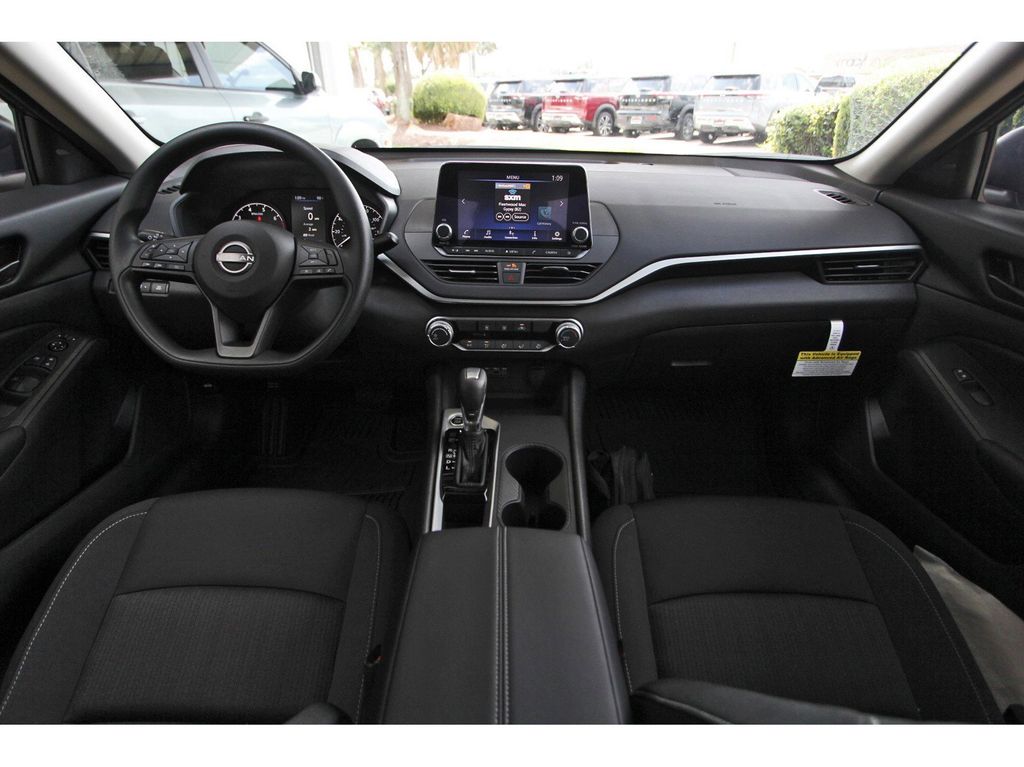 2025 Nissan Altima 2.5 S - 7