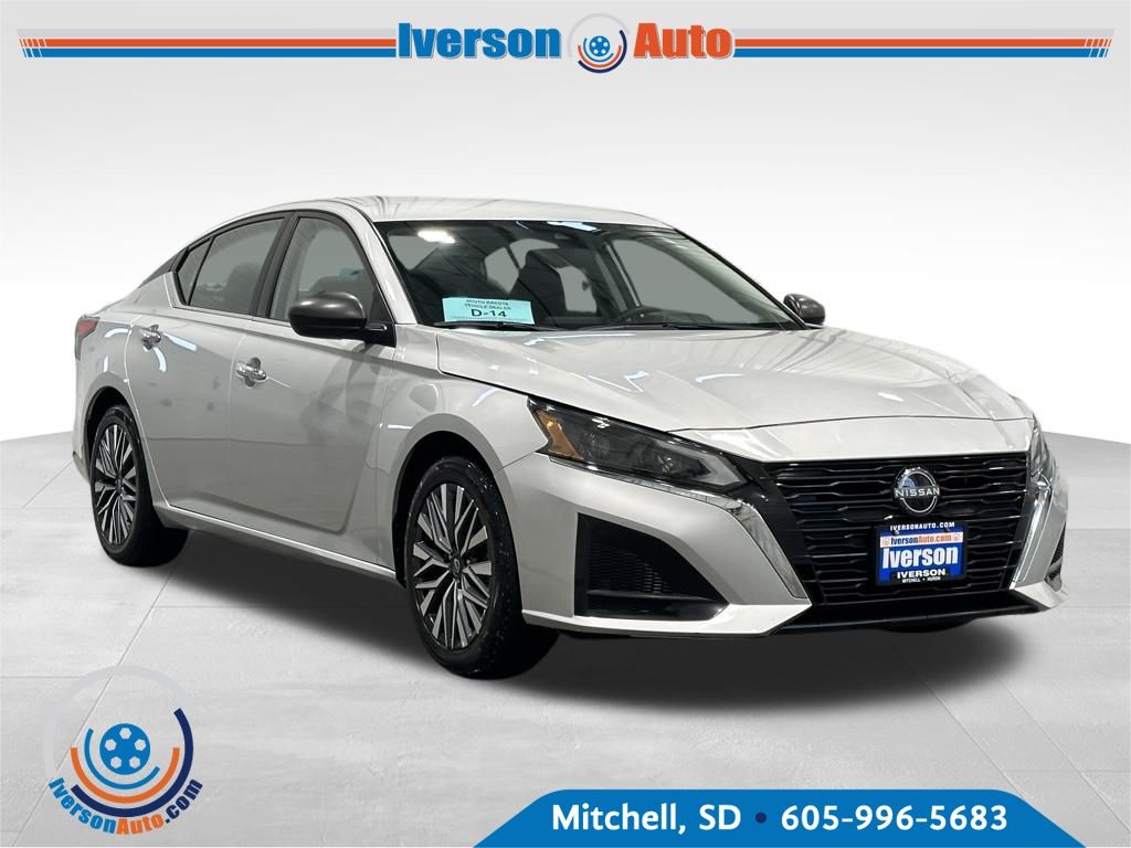 2024 Nissan Altima 2.5 SV FWD
