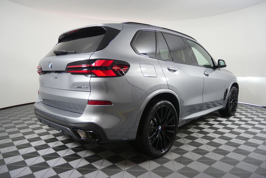 Thumbnail: 2026 BMW X5 - 3