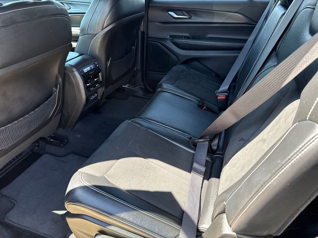 Used 2024 Jeep Grand Cherokee L SUV