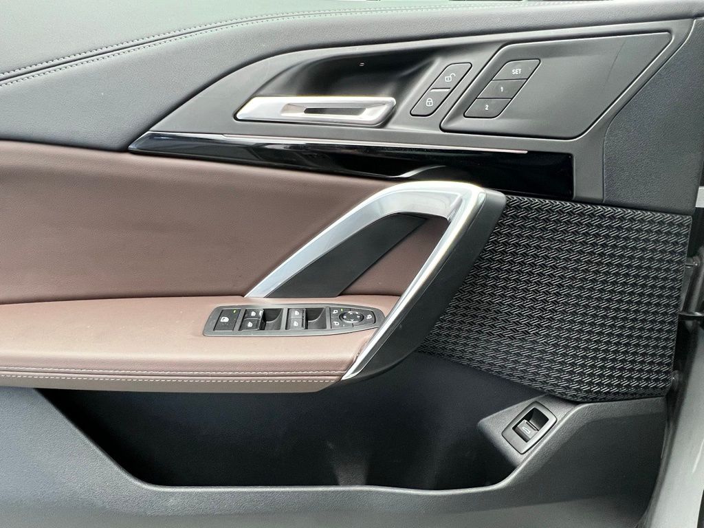 Thumbnail: 2025 BMW X1 - 20