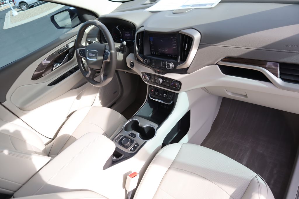 Thumbnail: 2020 GMC Terrain - 17