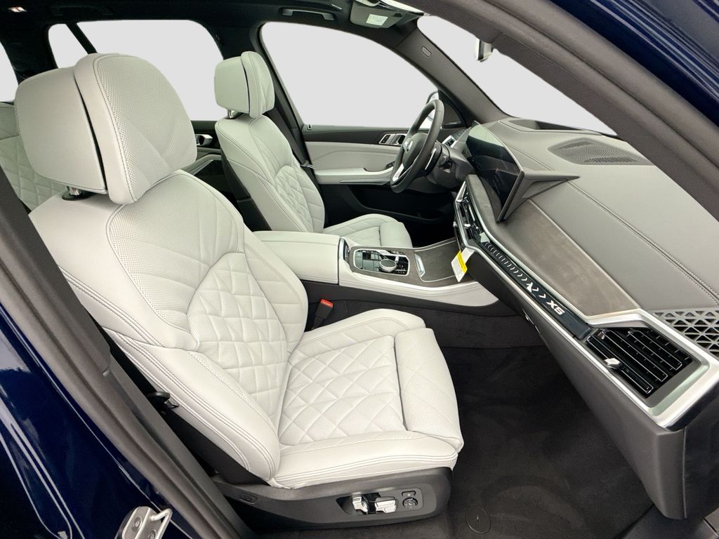 Thumbnail: 2026 BMW X5 - 19