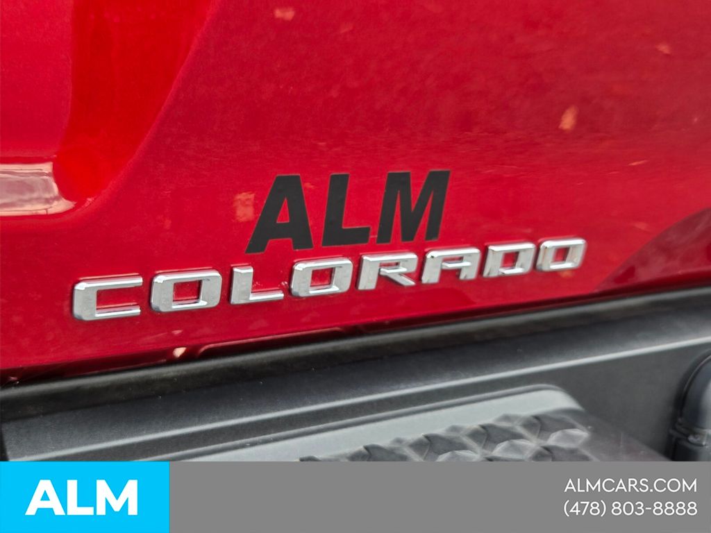 Used 2024 Red Chevrolet Z71 image 13
