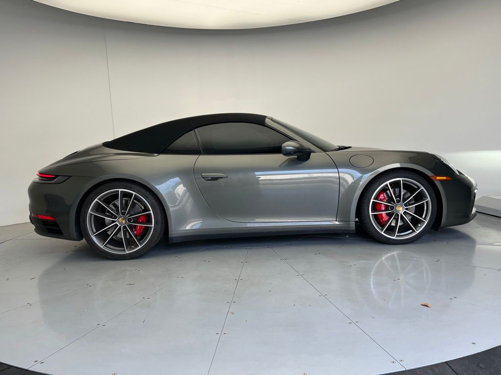 Thumbnail: 2020 Porsche 911 - 13