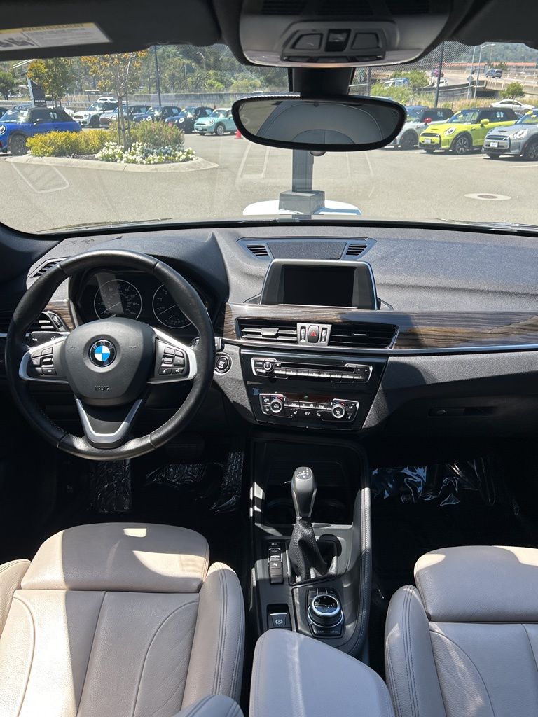 2017 BMW X1 sDrive28i 10