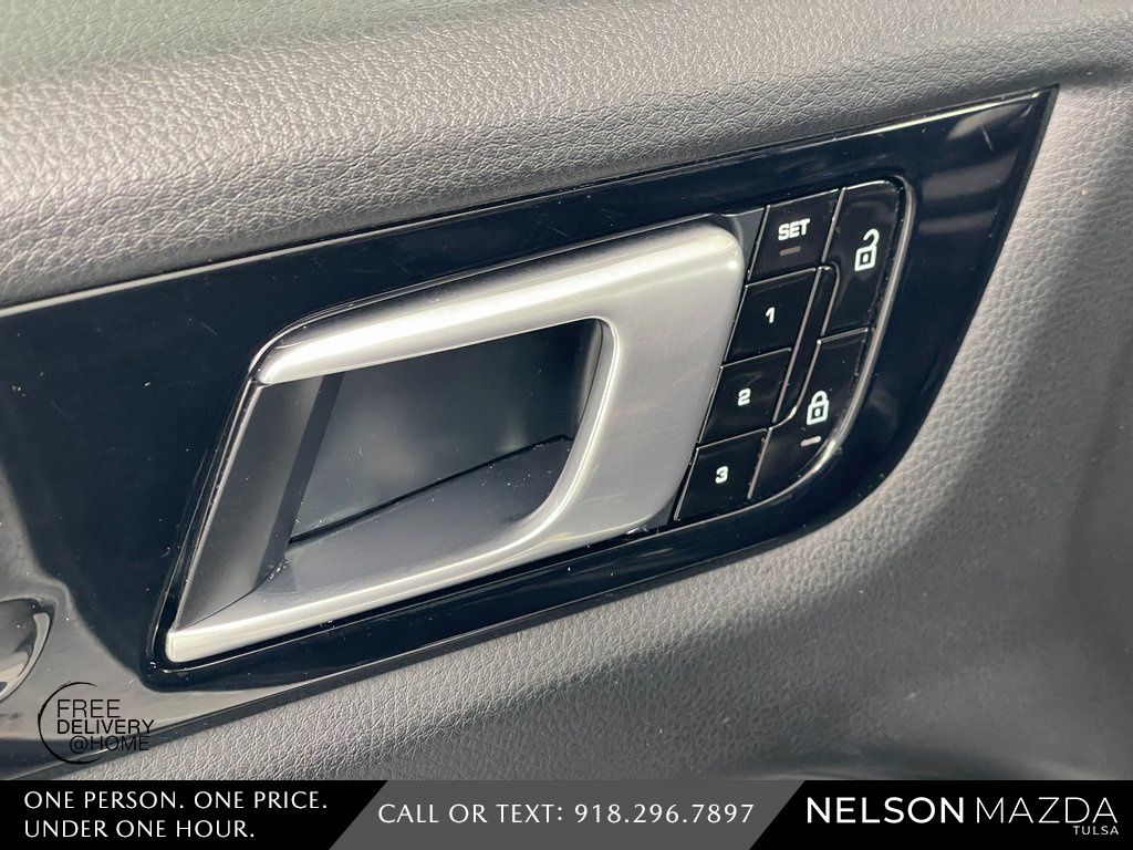 Used 2020 White Porsche S image 20