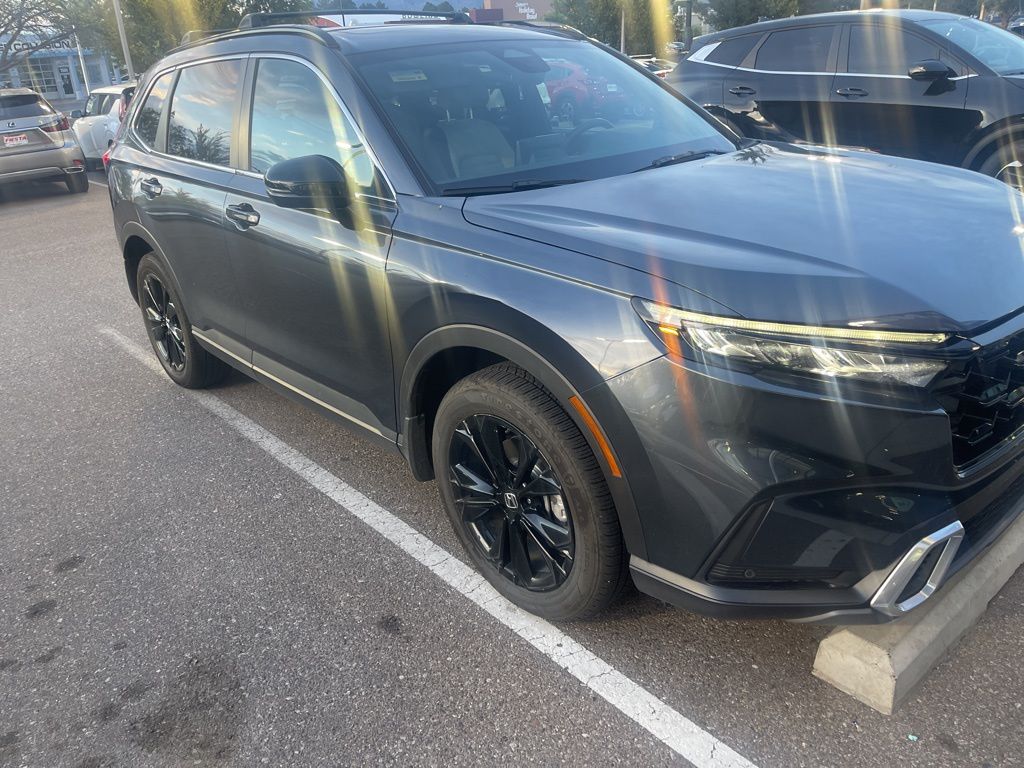 2023 Honda CR-V Hybrid Sport Touring photo 5
