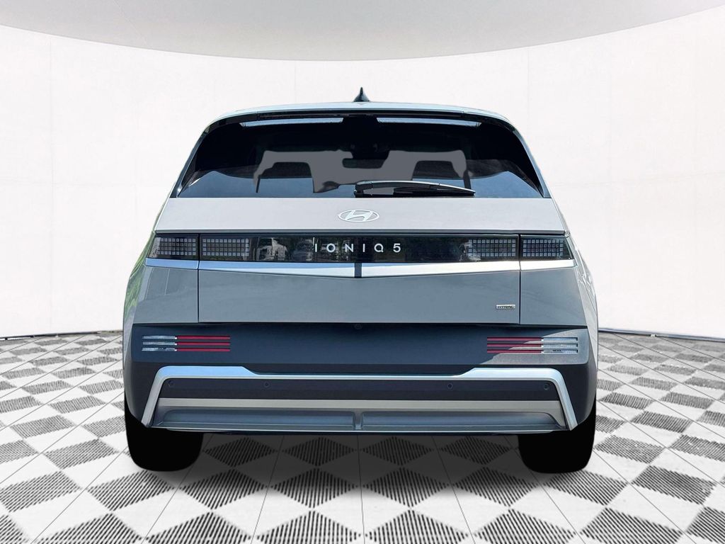 IONIQ 5 SE
