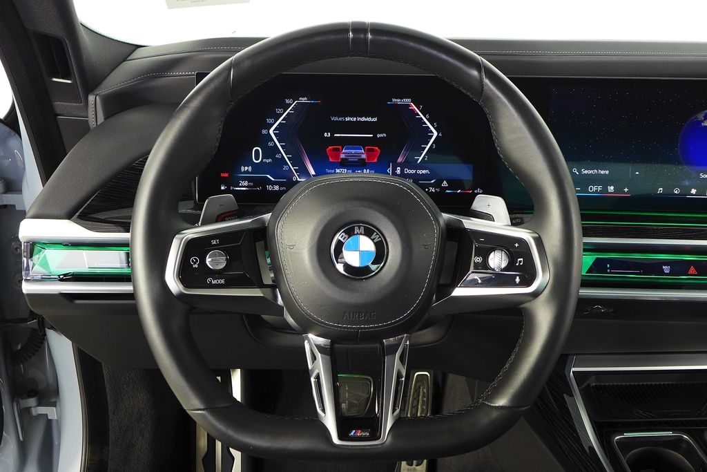 Thumbnail: 2024 BMW 7 Series - 22