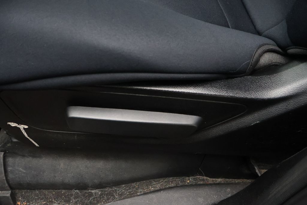 Thumbnail: 2021 RAM 1500 - 14