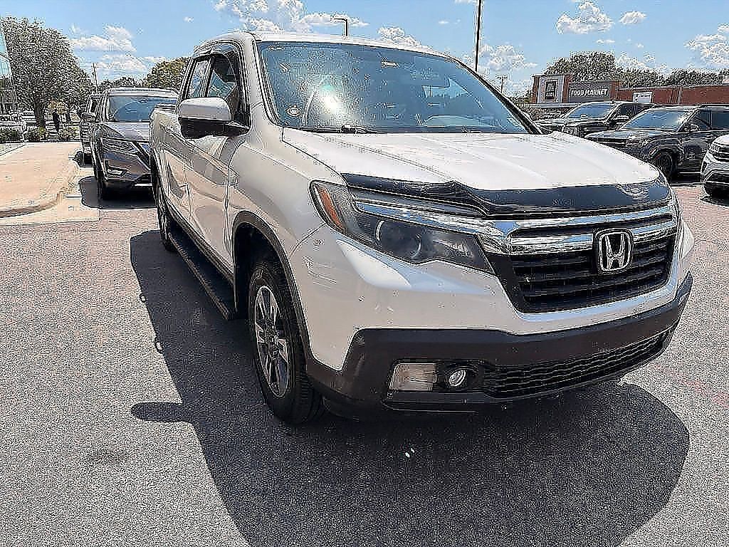 White 2017 Honda Ridgeline Pickup Truck All-Wheel Drive 6-Speed Automatic