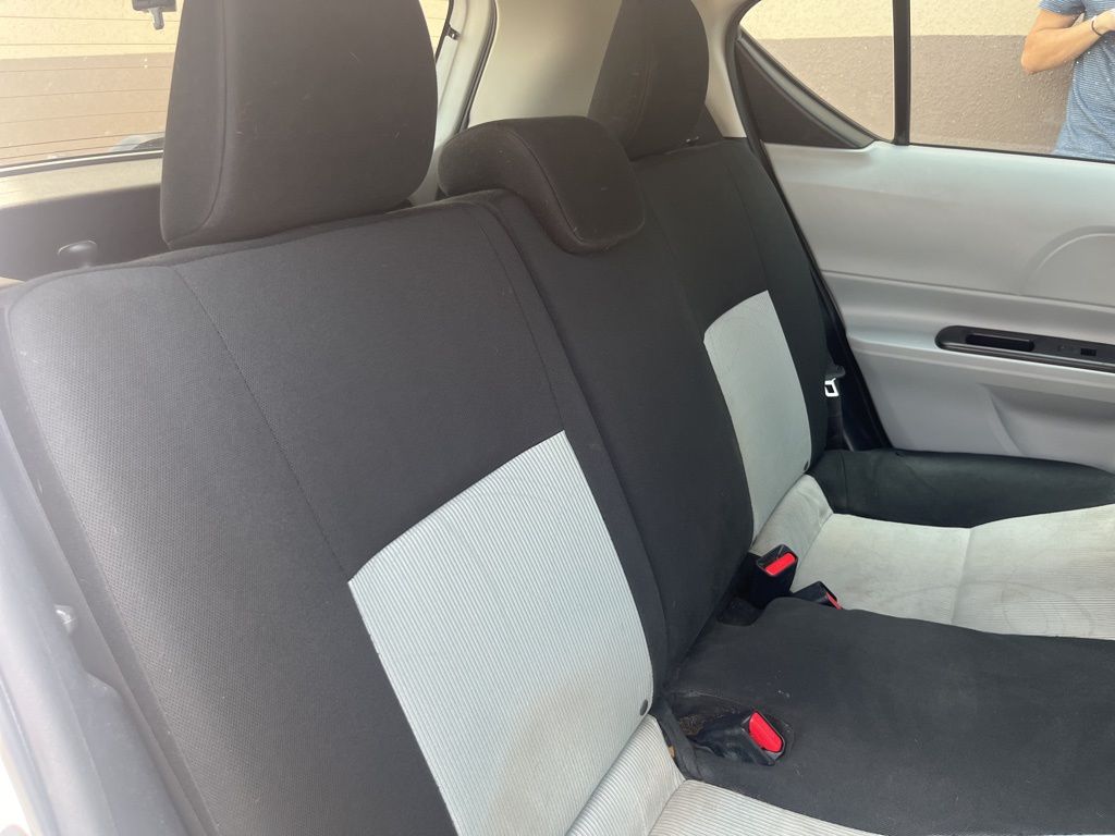 2014 Toyota Prius c Three 19