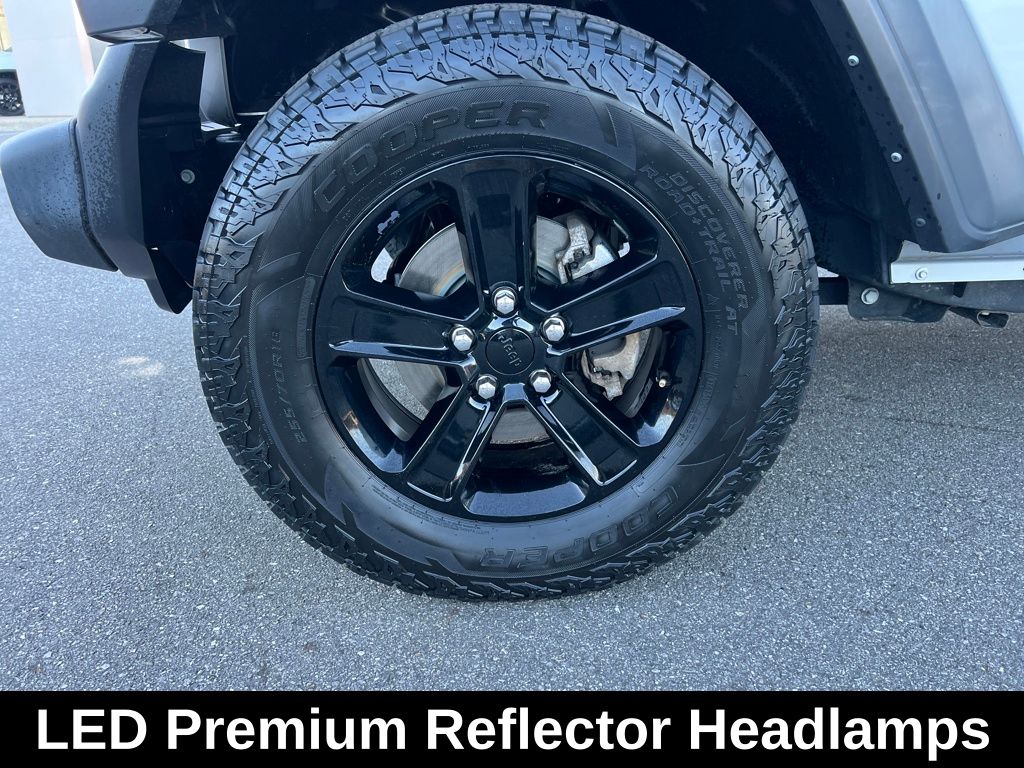 used 2022 Jeep Wrangler car, priced at $25,500