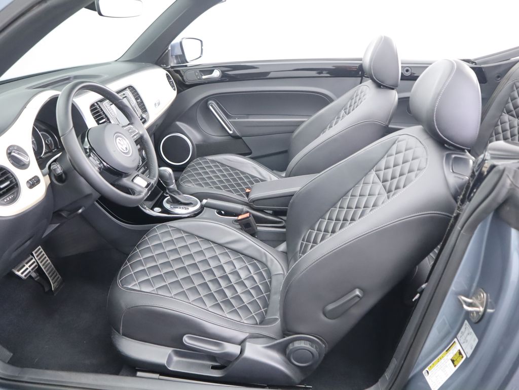 Thumbnail: 2019 Volkswagen Beetle - 27