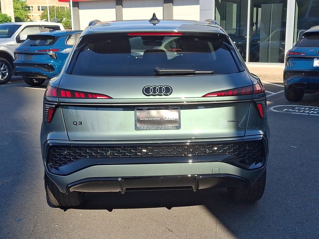 Thumbnail: 2026 Audi Q3 - 5