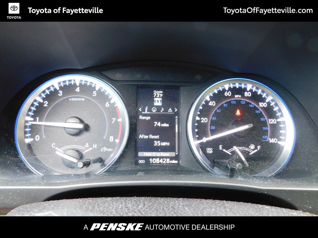 Thumbnail: 2016 Toyota Highlander - 12